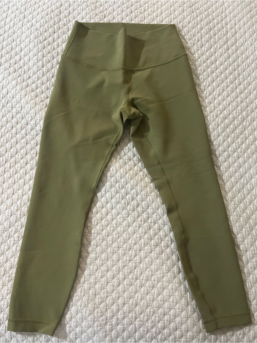 lululemon athletica High-Rise align Leggings in Olive textured fabric 25” inseam